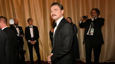 Уже без мами: Ді Капріо прийшов на Оскар-2026 з Вітторією Черетті