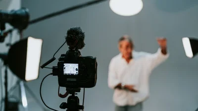 Стало відомо, хто є найбагатшим актором світу: не Леонардо Ді Капріо і не Том Круз