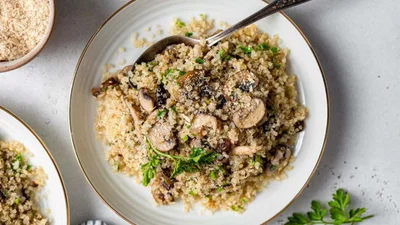 Кіноа з грибами – простий рецепт для кожного дня