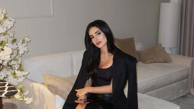 Анна Трінчер епічно впала під час концерту - не втримала рівновагу