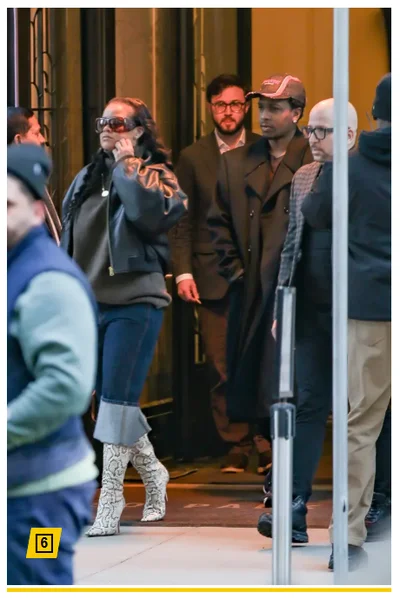 Ріанна з посиленою охороною - фото 843834