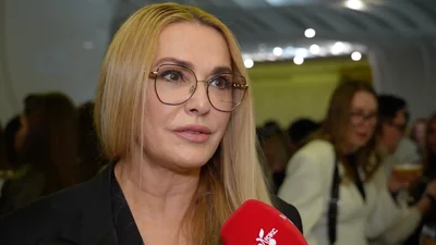 "Навіть школяр кликав на каву": Ольга Сумська розповіла про молодих залицяльників