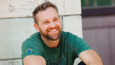 Стали только красивее: как изменились любимые герои сериала "Розтин покаже" за 5 сезонов