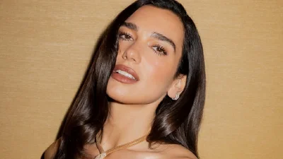 Французький макіяж губ: 3 елегантні образи на весну, які приміряли зірки