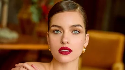 Красуня Олександра Кучеренко показала свій іспанський сніданок з українським вайбом: корисно та гарно