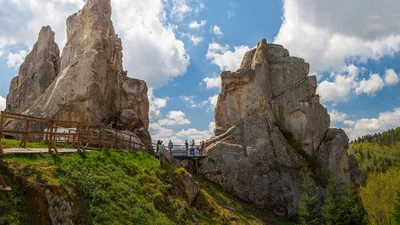 Весняний вікенд на Львівщині: Тустань та ще кілька чарівних локацій
