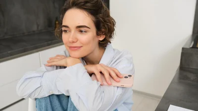 Зірки сиплять золотом: цим знакам зодіаку початок квітня 2026 принесе реальні гроші