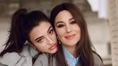 Який вигляд має молодша донька Моніки Беллуччі, котра тільки з'явилася в соцмережах: фото