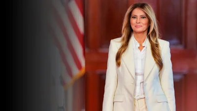 "Знайшла діду достойну заміну": Меланія Трамп нарешті посміхається поруч з ним в Білому домі, однак є нюанс