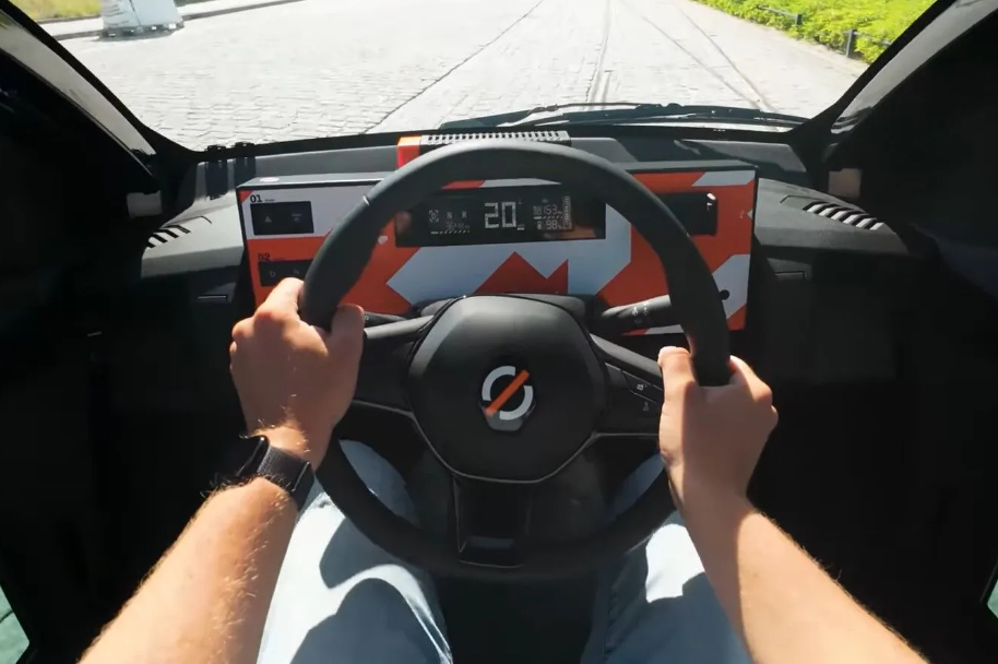 Renault отказалась от самой дешевой модели: она должна была быть очень неординарной - 847671 Renault отказалась от самой дешевой модели: она должна была быть очень неординарной - фото 847671