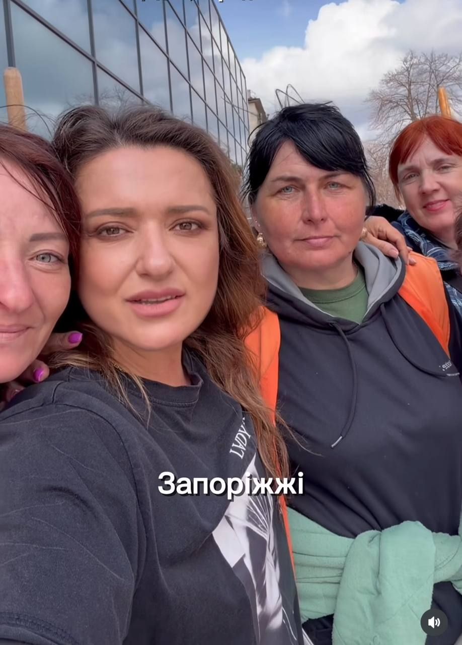 Наталія Могилевська з прекрасними жіночками - фото 848592