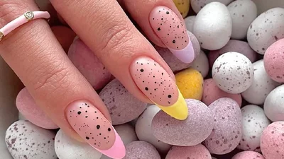 "Перепелине яйце" знову в моді: найніжніший манікюр на Великдень 2026
