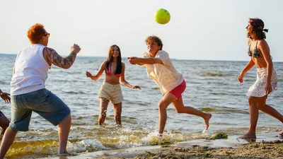 Вагітна Аліна Гросу та Артур Логай, що співає: мережу підкорив постер нової драми "Голос серця"