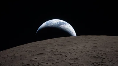 Це фантастика: перше фото Землі, зроблене з протилежного боку Місяця