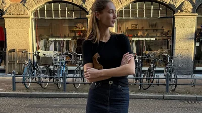 Забудь о джинсах: новый деним-хит, который выбирают модницы этой весной