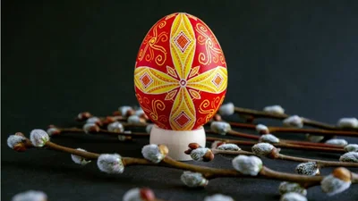Найкращі релігійні привітання з Великоднем 2026 у прозі та картинки українською