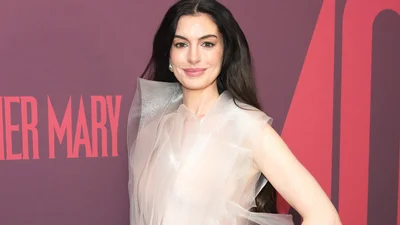 Енн Гетевей обрала сукню українського бренду та ювелірні прикраси вартістю понад 100 тисяч доларів