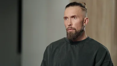 Хоч кіно знімай: як Олексій Суровцев зруйнував 12-річний шлюб, але зумів усе повернути