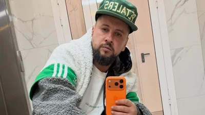 Монатік влаштував модний показ з дружиною та маленьким сином - 20 стильних образів на весну