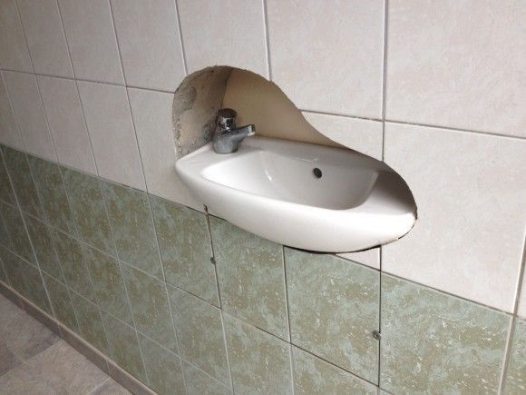22 архитектурных провала, за которые хочется лишить дипломов всех причастных специалистов - фото 856001