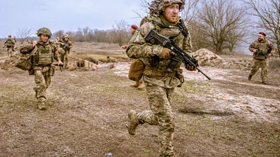День піхоти 2026: сильні привітання та картинки для наших Героїв