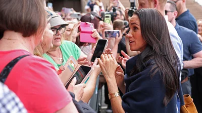 Меган Маркл публічно звинуватили у тролінгу королівської родини - що зробила герцогиня