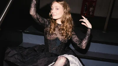 LELÉKA вразила розкішною мереживною сукнею українського бренду на пре-паті Євробачення 2026