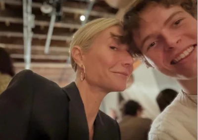 Гвінет Пелтроу та її син - фото 856789