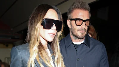 Девід і Вікторія Бекхеми в синіх тотал-луках підкорили Нью-Йорк: вони знову в грі