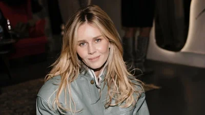 Туфельки принцеси: Катерина Кузнецова похизувалася взуттям з кристалами за 10 500 грн