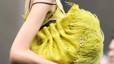 Головна інвестиція сезону - чому сумка з торочками потрібна тобі вже зараз