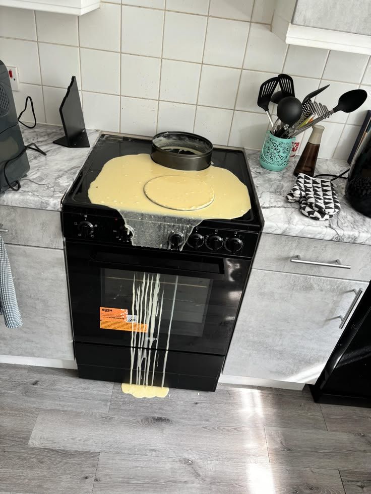 20 смешных кухонных провалов, которые доказывают: готовка - это риск - 857433 20 смешных кухонных провалов, которые доказывают: готовка - это риск - фото 857433