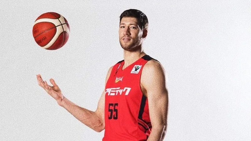 Не актор і не військовий: стало відомо, хто став новим Холостяком у 15 сезоні