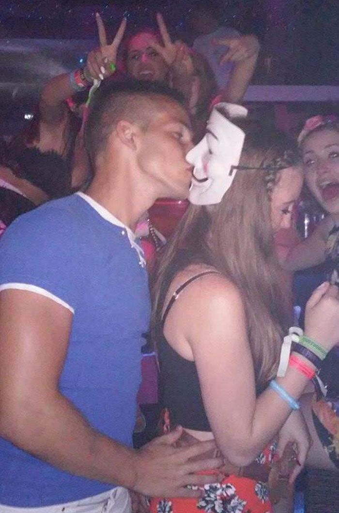 24 самые хаотичные фотографии из ночных клубов, которые будет стыдно пересматривать утром - 858212 24 самые хаотичные фотографии из ночных клубов, которые будет стыдно пересматривать утром - фото 858212