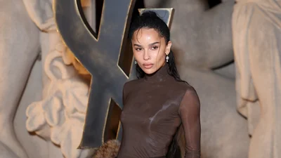 Зои Кравиц показала самую стильную весеннюю пару обуви, которая подходит ко всему