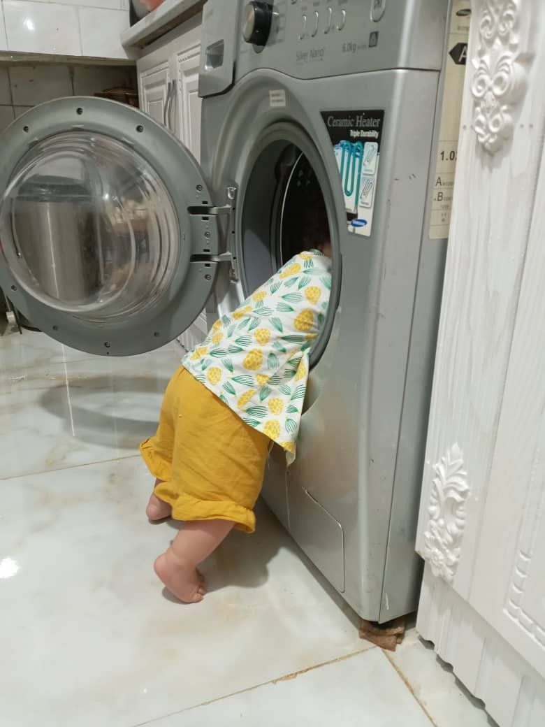 20 веселых фотографий, которые доказывают: оставлять ребенка одного даже на секунду - роковая ошибка - фото 858740
