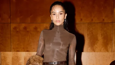 Зої Кравіц засвітила каблучку за 1 мільйон доларів від Гаррі Стайлса