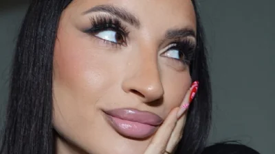 Холодный розовый возвращается: новая помада от MAC, которую уже хочется купить