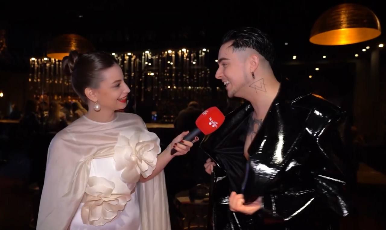 'Заглядываюсь на парней и девушек': Melovin признался, ходил ли уже на свидания после разрыва помолвки - фото 859936