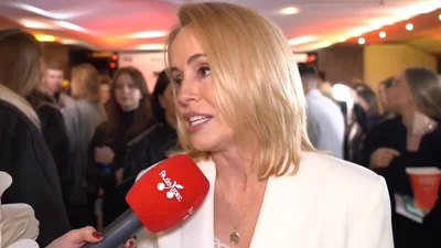 Телеведуча Оксана Гутцайт зізналася, чи забороняє їй чоловік носити відверті вбрання