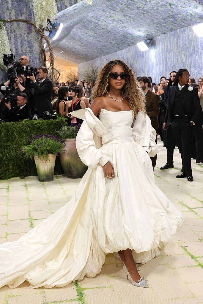 14-річна Блу Айві Картер дебютувала на Met Gala. - 861194 14-річна Блу Айві Картер дебютувала на Met Gala. - фото 861194