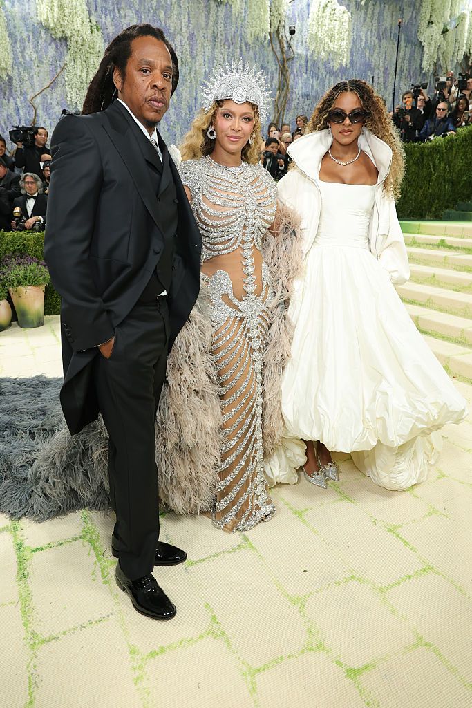 Блу Айві Картер дебютувала на Met Gala разом зі своєю мамою Бейонсе і Джей Зі - 861195 Блу Айві Картер дебютувала на Met Gala разом зі своєю мамою Бейонсе і Джей Зі - фото 861195