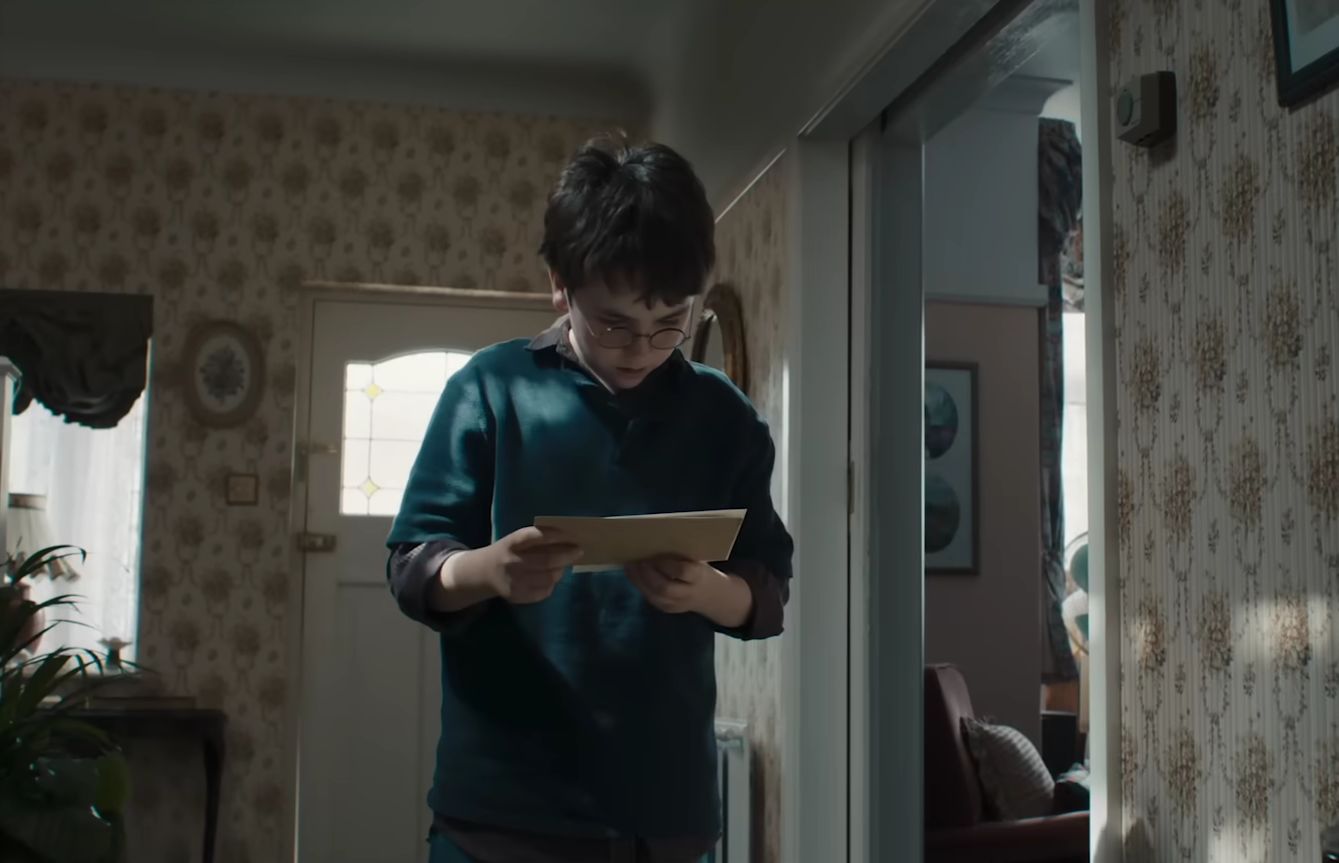 Магия вне Хогвартса: со съемок сериала 'Гарри Поттер' массово исчезают волшебные палочки и метлы - фото 862666