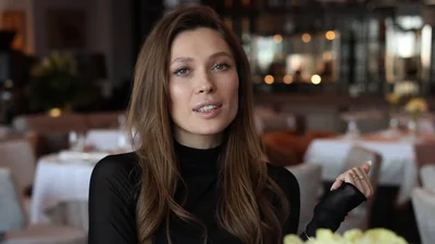 Елена Светлицкая показала архивные фото с экс-супругом и дочерьми