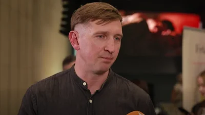 "Это большая работа": известный актер-воин – откровенно о любви на расстоянии