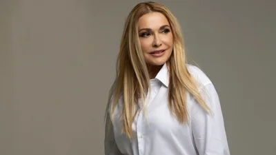 Ефектна брюнетка: 18-річна Ольга Сумська на архівних фото приголомшила виглядом