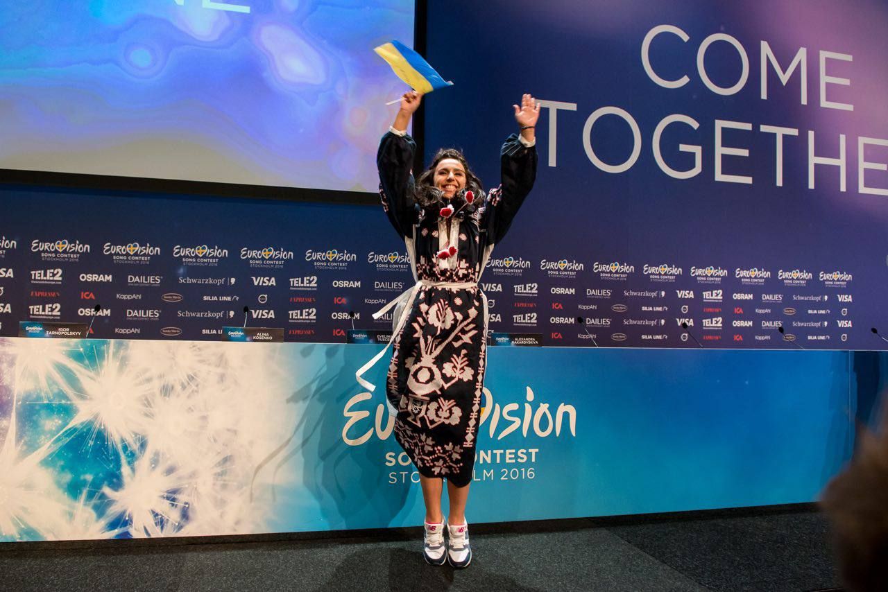 Джамала эмоционально вспомнила свою победу на Евровидении спустя 10 лет - 865047 Джамала эмоционально вспомнила свою победу на Евровидении спустя 10 лет - фото 865047