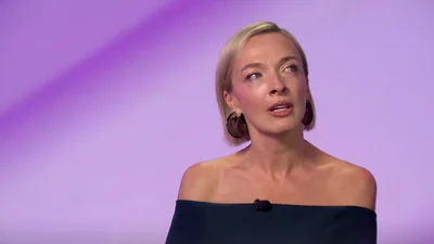 Василіса Фролова крізь сльози заговорила про розрив з чоловіком