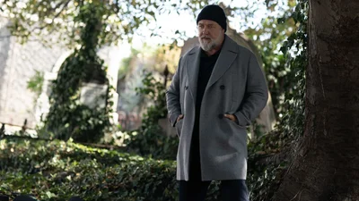 61-річний Рассел Кроу вивів в світ кохану, молодшу на 20 років – і виправдався за різницю в віці