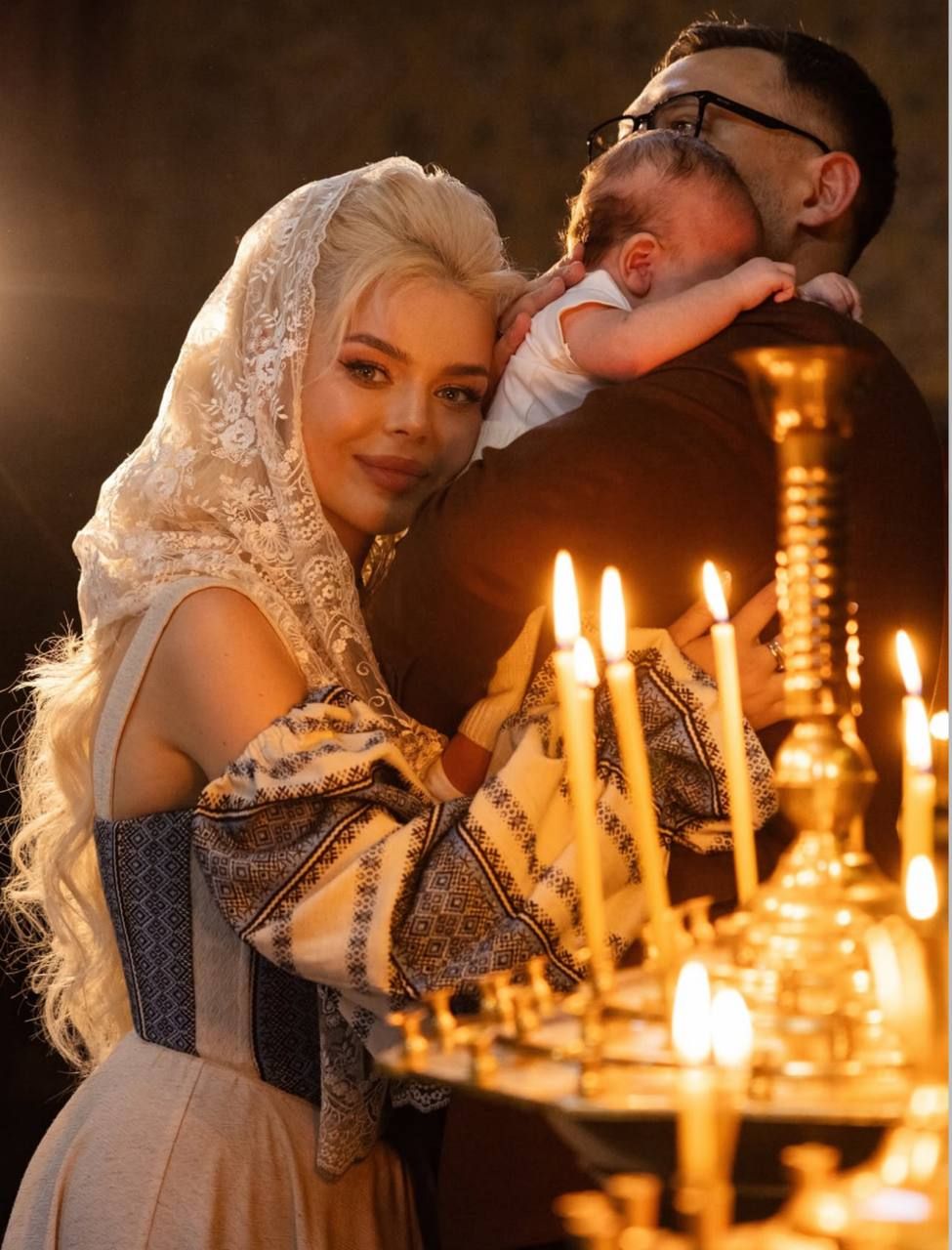 Алін Гросу з родиною - фото 872122